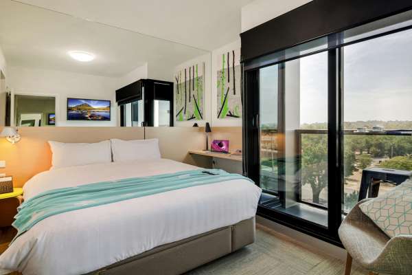 mercure sheller room.jpg